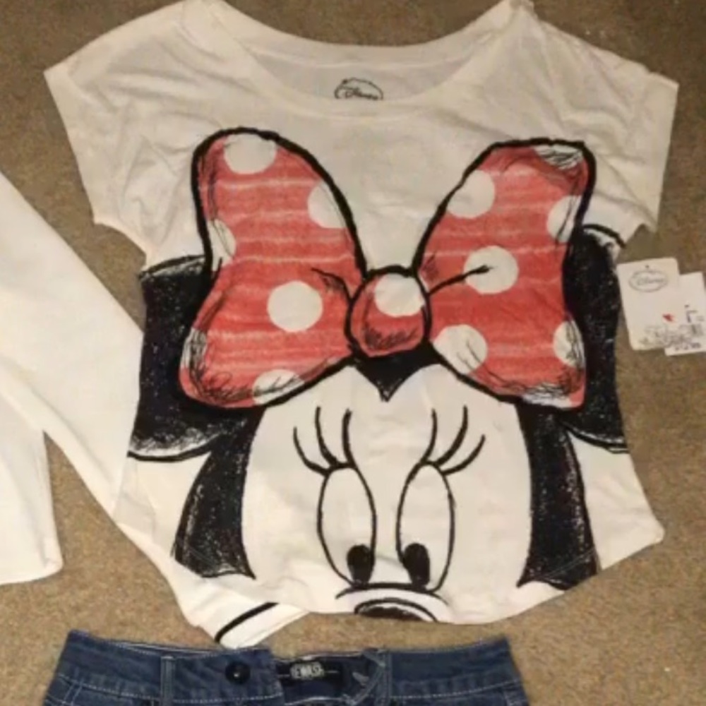 Minnie Mouse t shirt juniors small